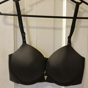 Victoria Secret Sexy Illusions Pushup Bra 34DD
